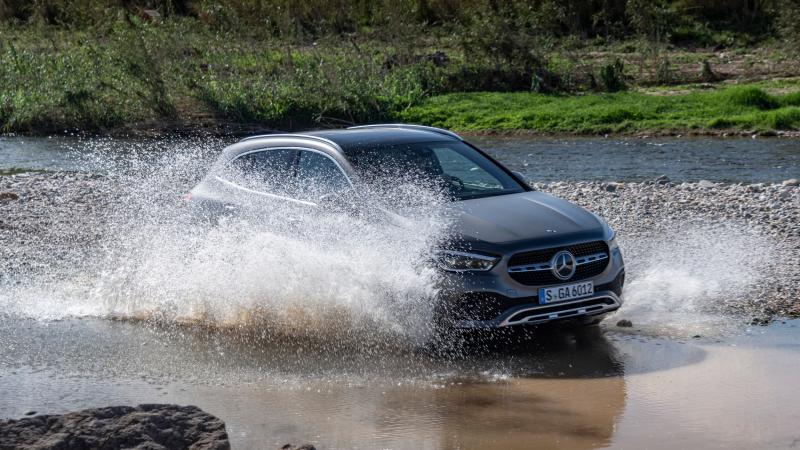 mercedes off gla