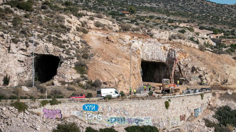 Τρύπες Καραμανλή πού βρίσκονται οι σήραγγες 2022