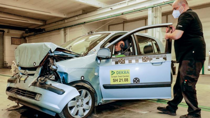 Crash Test μεταχειρισμένο Hyundai Gest 20 ετών DEKRA 2022