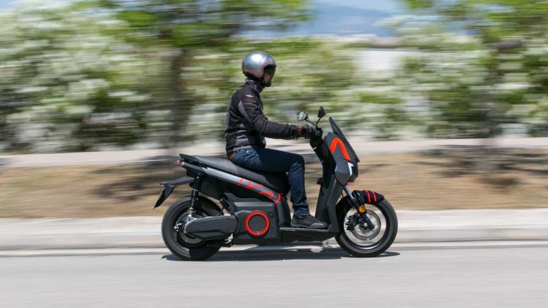 Seat Mo eScooter 125 πόσο οικονομία κάνω καθημερινά στην πόλη