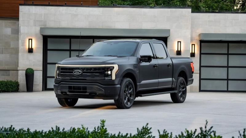 Ford F-150 Lightning Platinum Black