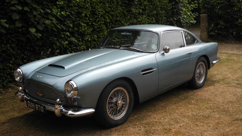 Aston Martin DB4