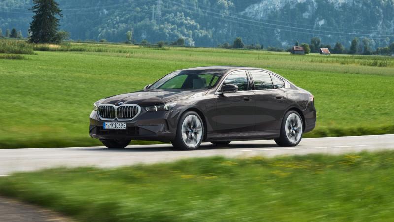 BMW 530e 2024 1