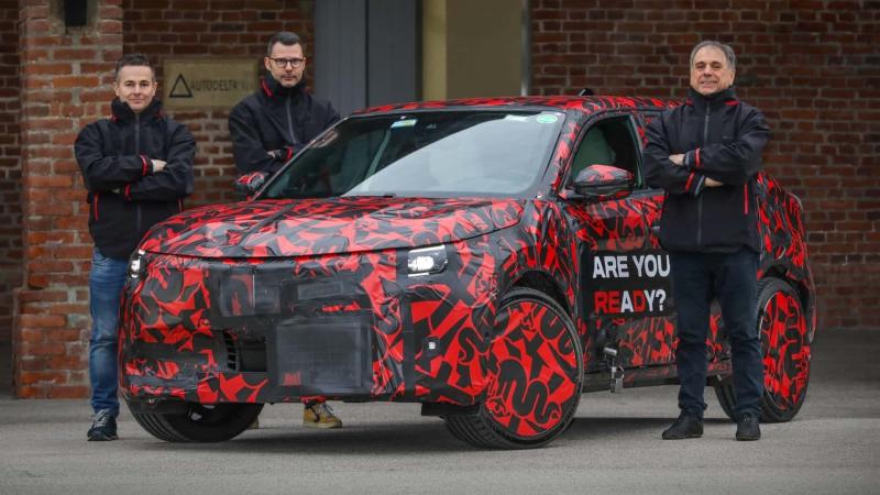 Alfa Romeo Milano testing