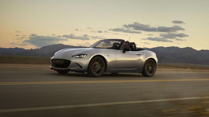 Mazda MX-5 2024 1