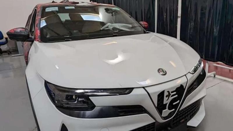 Alfa Romeo Milano leak