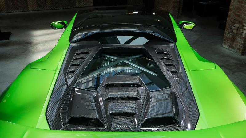 Lamborghini Huracan engine