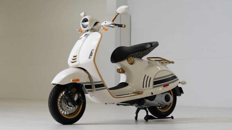 Vespa 946 Christian Dior Edition