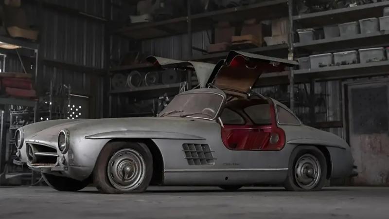 Mercedes-Benz 300 SL Gullwing