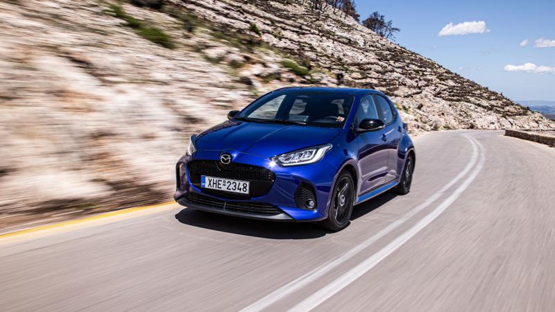 Mazda 2 Hybrid 2025 1