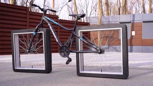 Square wheels bike 2