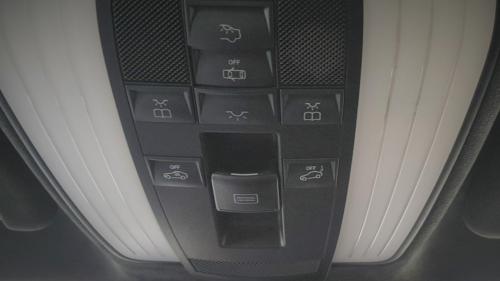 άγνωστο κουμπί στο αυτοκίνητο